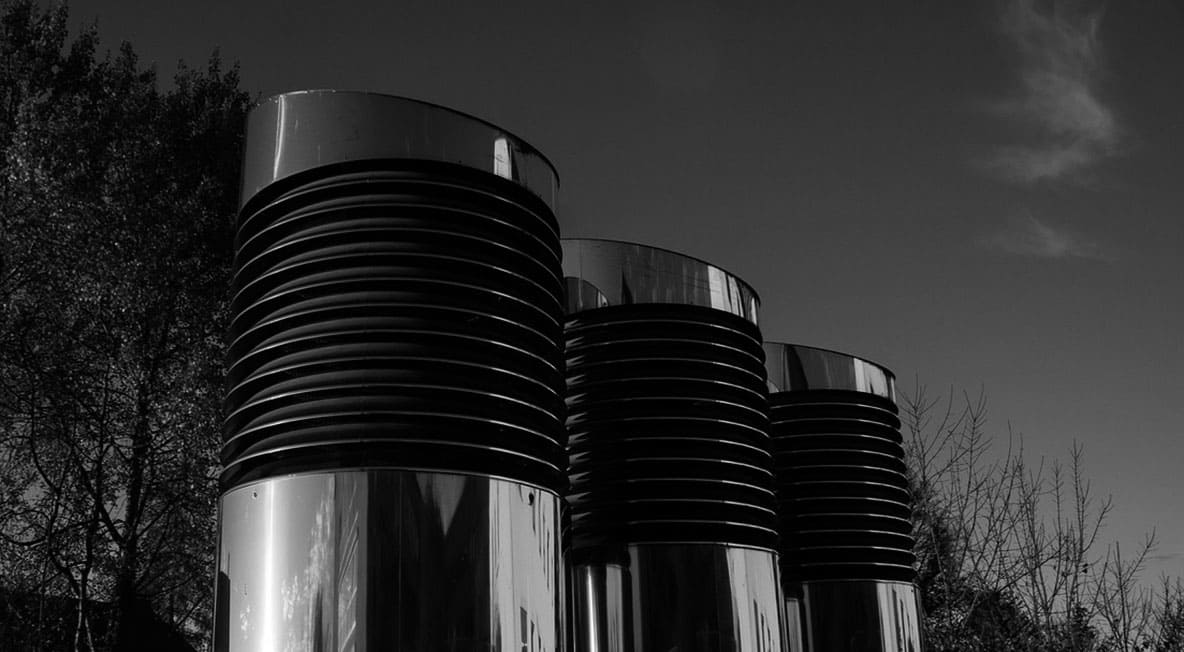 Aussen Fortluft Kamine von Gebäudelüftunganlage